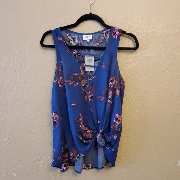 Buckle Tops - H.I.P top